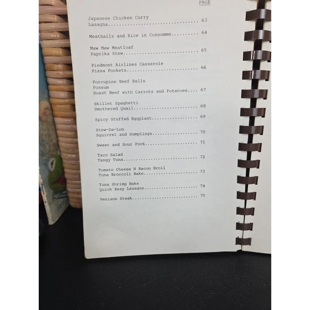 Trinity Christian School Cookbook Mocksville,‎ NC 1982 Local Southern